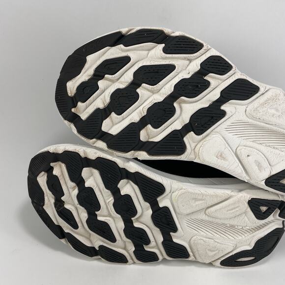 Hoka One One Clifton 9 Running Shoes Womens Size 8 B Black Athletic Sneakers - Picture 10 of 11